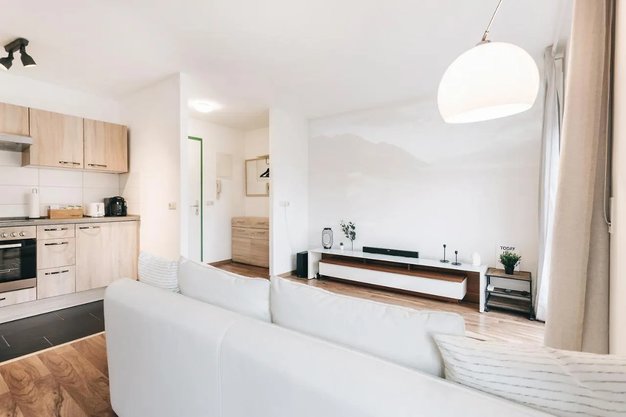 Modernes Apartment Mit Heimkino In Dresde