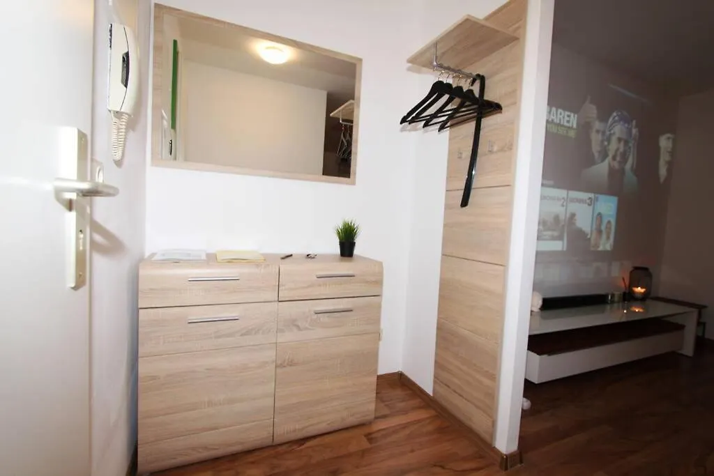 Modernes Apartment Mit Heimkino In Dresde